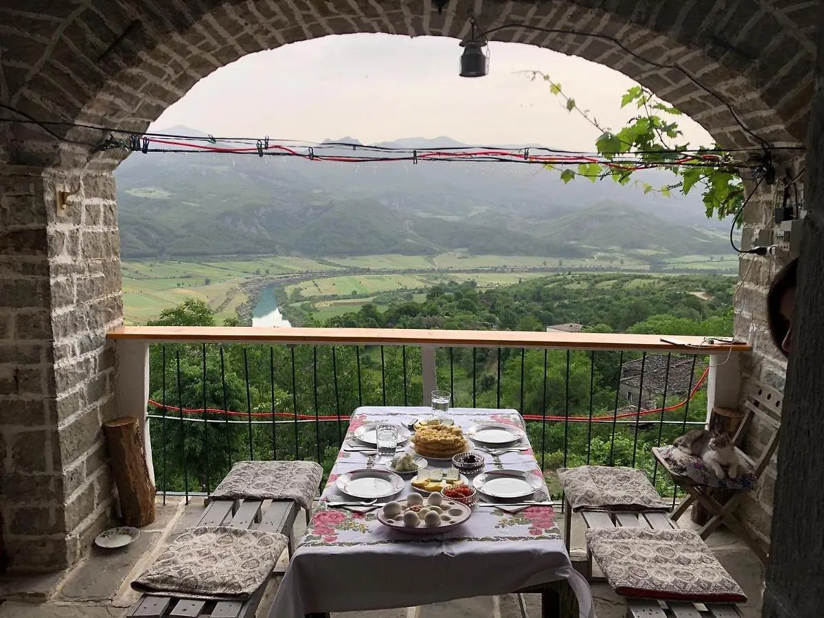 Guest house Traditional Guesthouse Permet