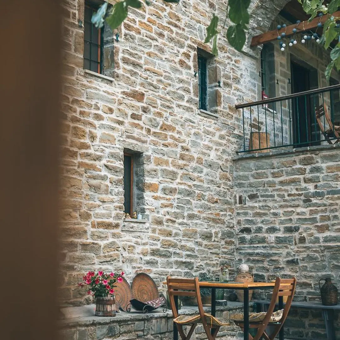 Guest house Traditional Guesthouse Permet